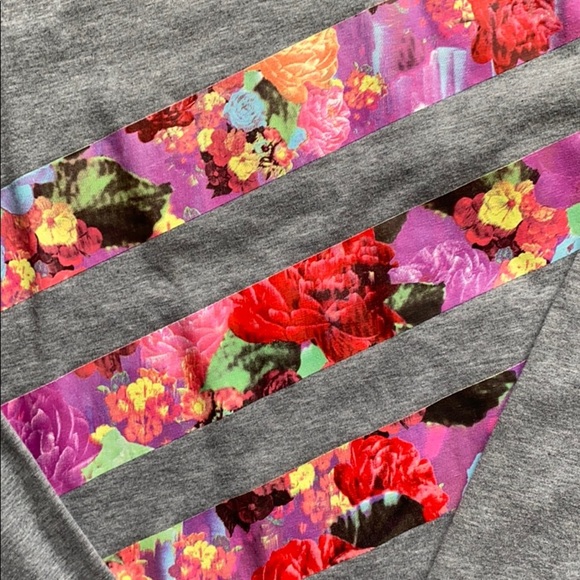 Adidas Climalite Floral 3 Stripe Long Sleeve Top SZ S - Picture 4 of 5